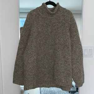 Vintage Abercrombie and Fitch Men’s 100% Wool Sweater